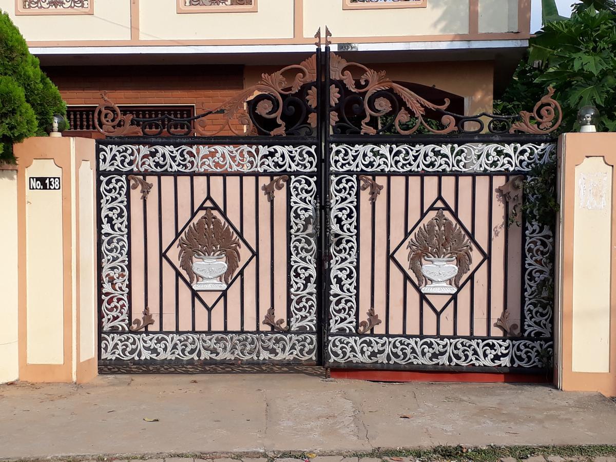 Brinthavanam Days Inn Jaffna Exterior foto